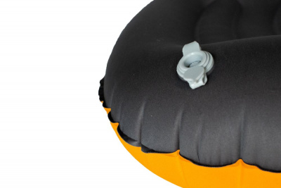 Подушка надувная под голову Tramp 47*36*14 см TRA-160